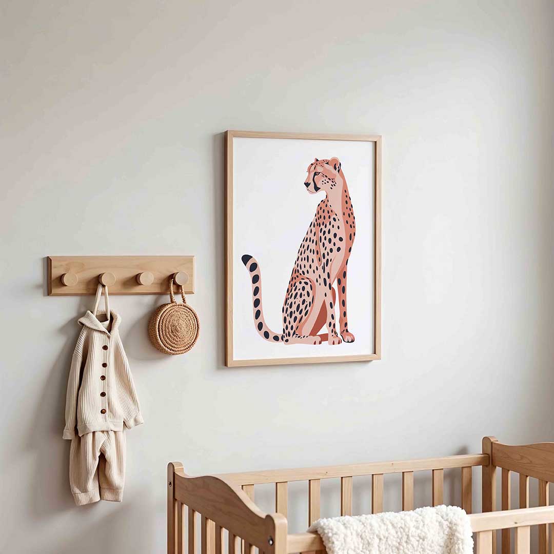 Zittende cheetah – kinderposter in staand formaat