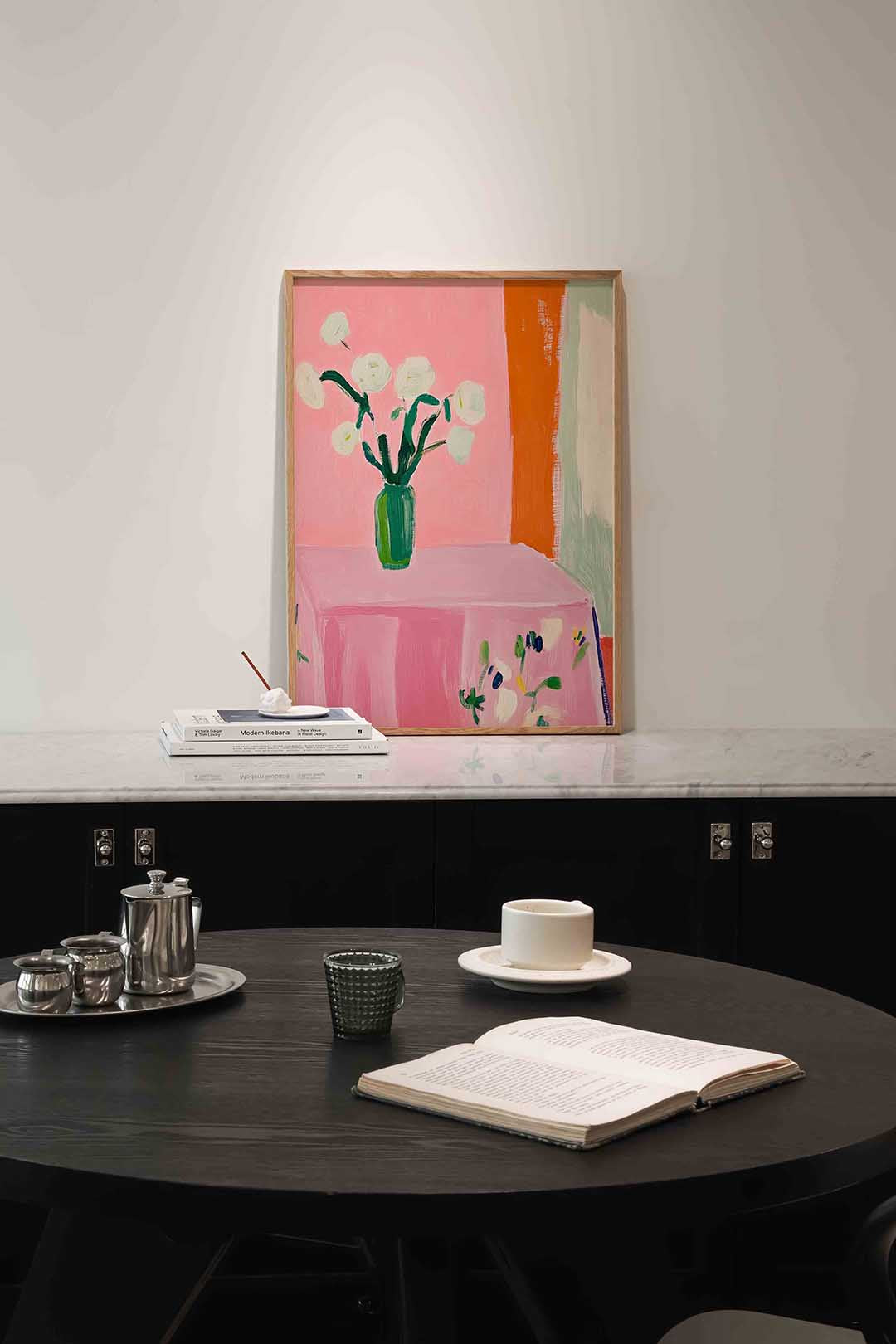Bloemen in vaas – moderne poster in staand formaat