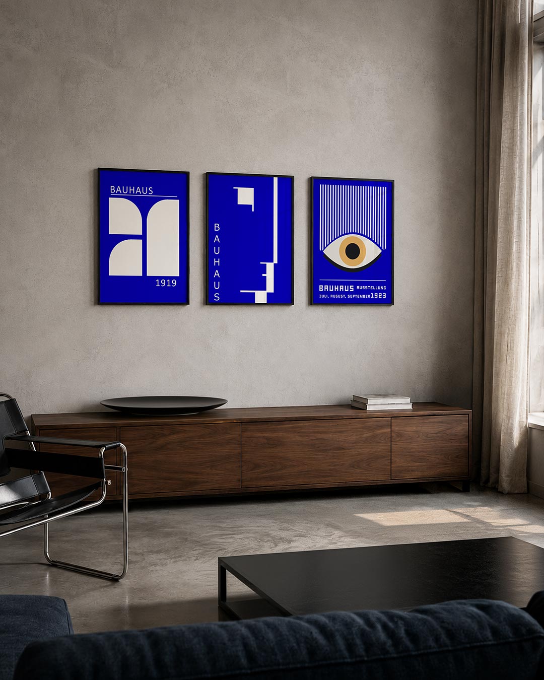 Vorm en kleur posterset – tweede productweergave – deze posterset in drie delen toont een levendig spel van blauwe en witte