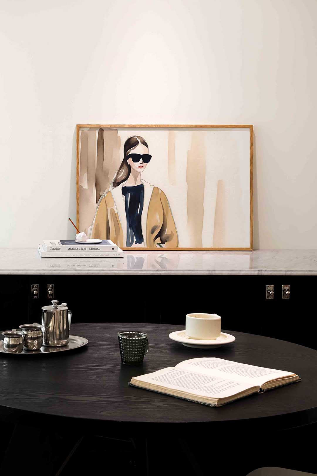 Vrouw met zonnebril – portret poster in liggend formaat