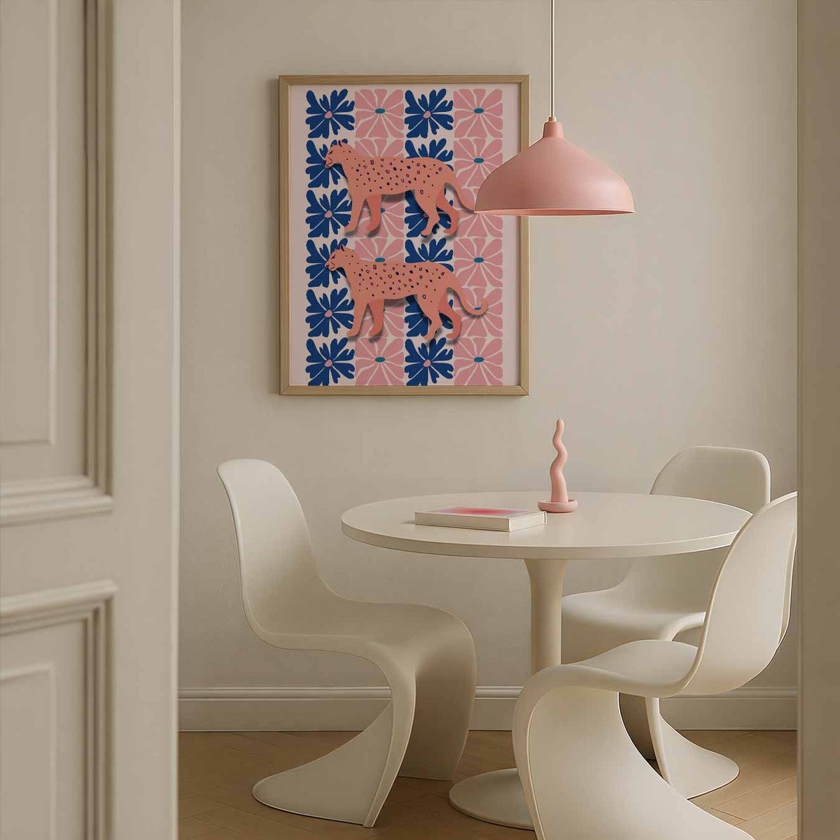 Tropische Luipaard Bloemenposter – zomerse poster in staand formaat
