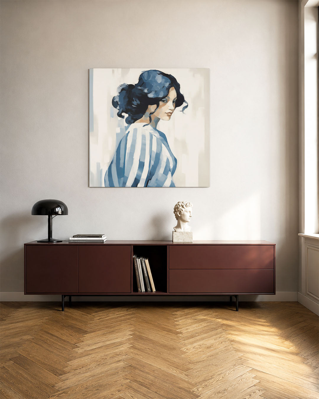 Gestreepte vrouw kunstwerk – tweede productweergave – dit kunstwerk toont een vrouw met blauwe strepen tegen een lichte