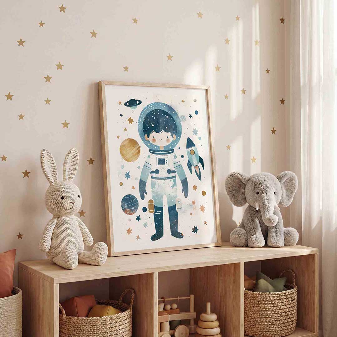 Astronaut en raket – staande kinderkamer wanddecoratie van WallArtistic