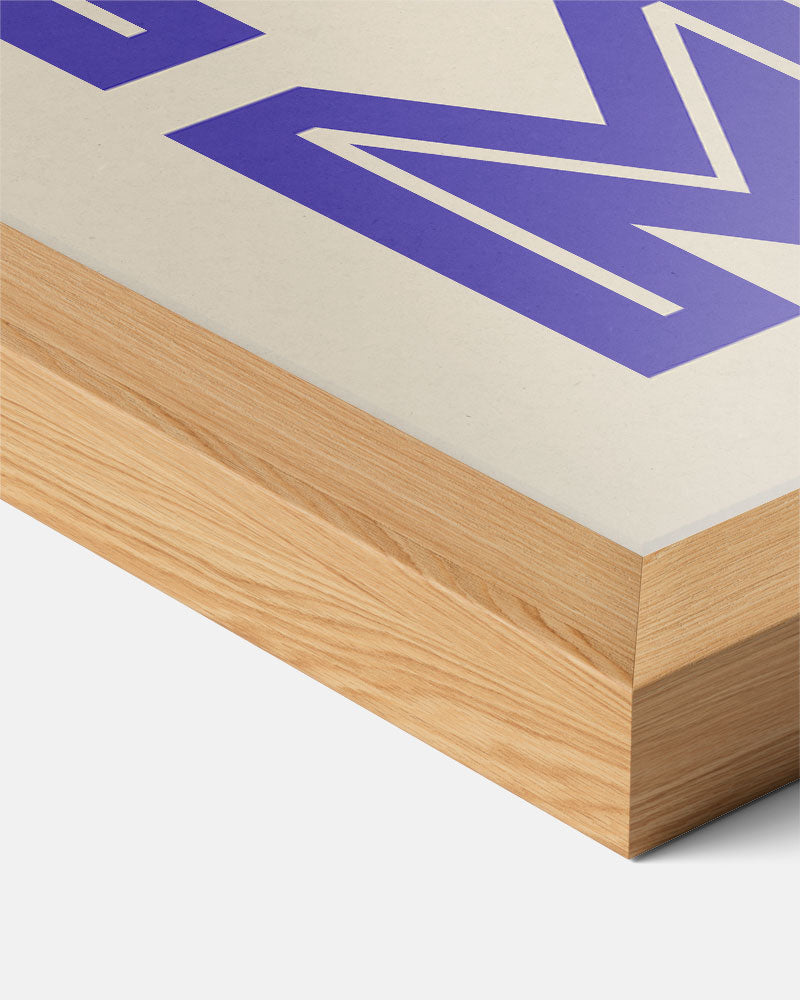 Inspirerende Muse – staande muurposter met zomerse uitstraling