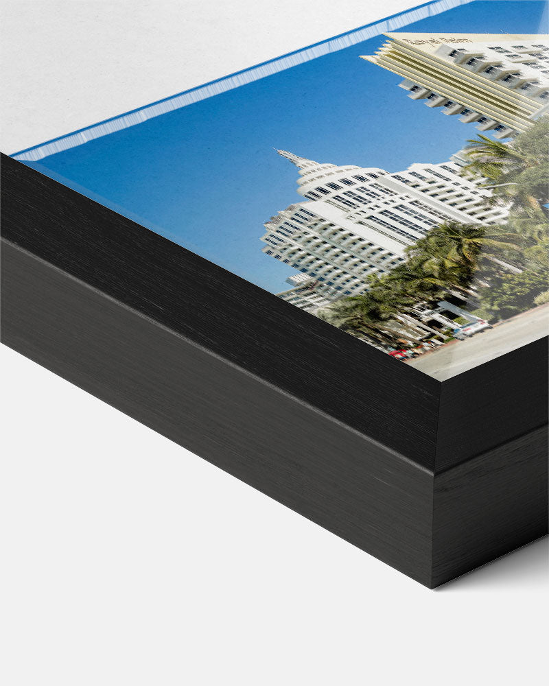 Zonnig Miami Art Deco – zomer poster als frisse staande wanddecoratie