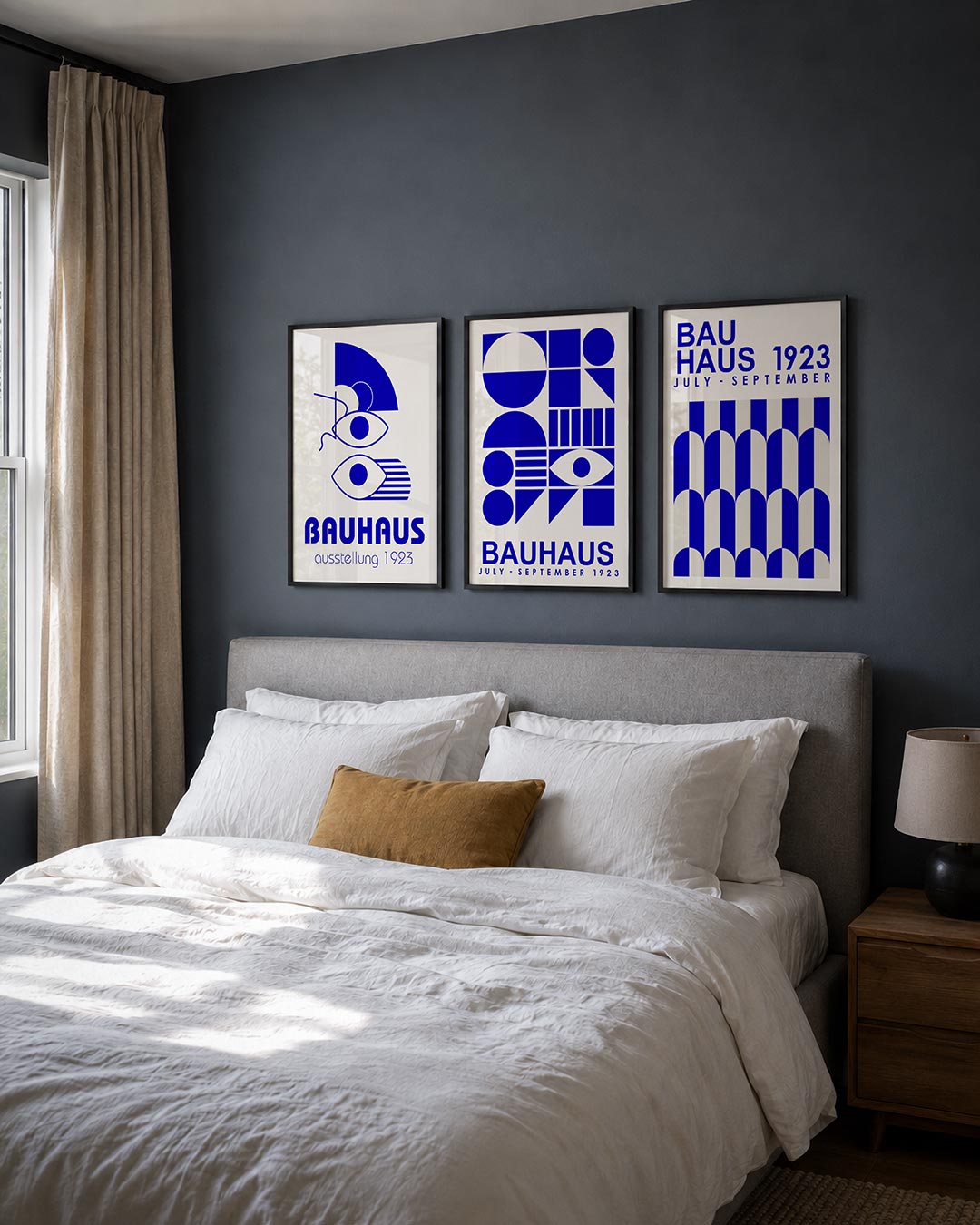 Vorm en lijnenspel posterset – derde productweergave – deze posterset in drie delen toont een speelse combinatie van blauwe