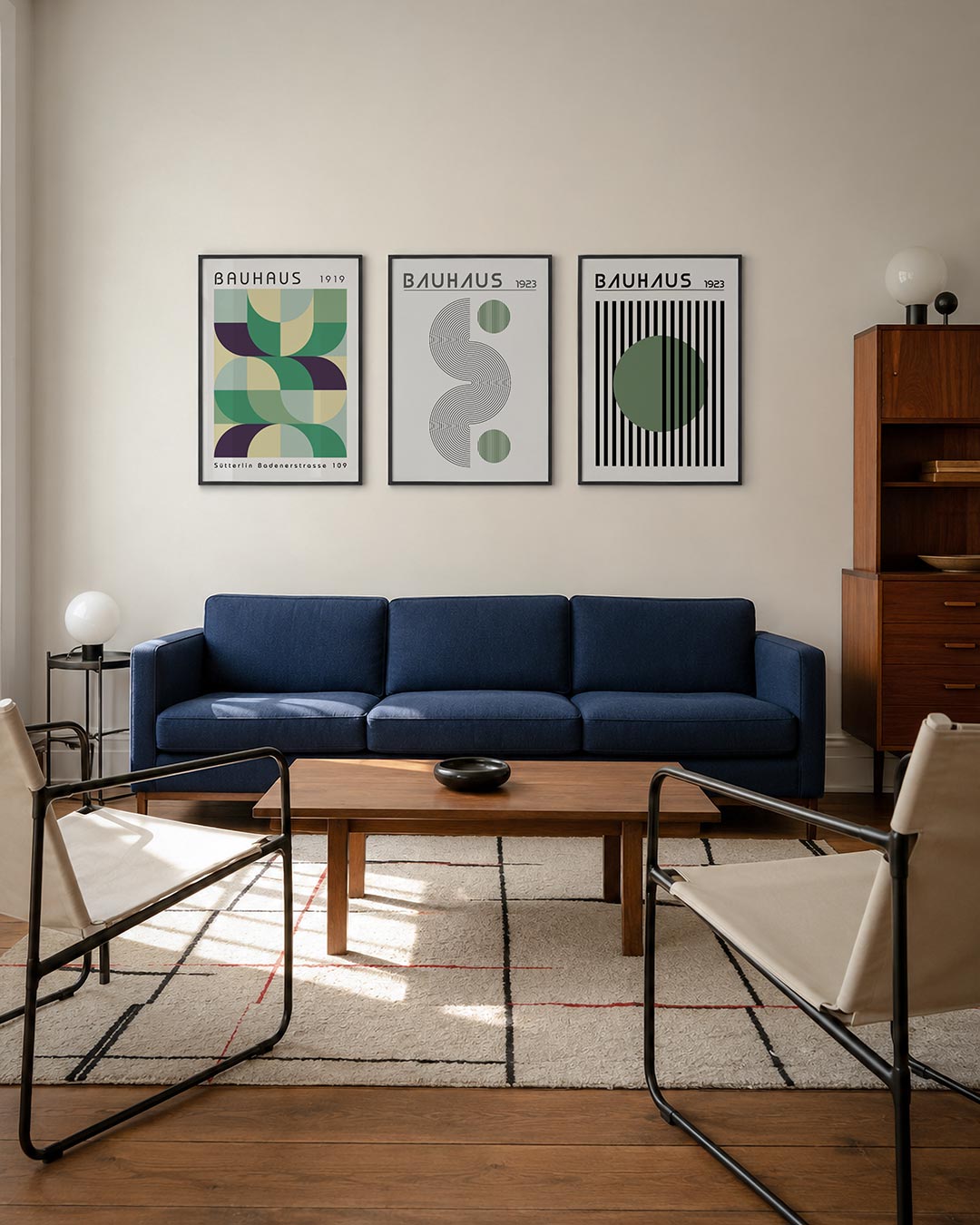 Kleur en vormen driedelige posterset – deze posterset in drie delen toont een speelse mix van halve cirkels en vierkanten in