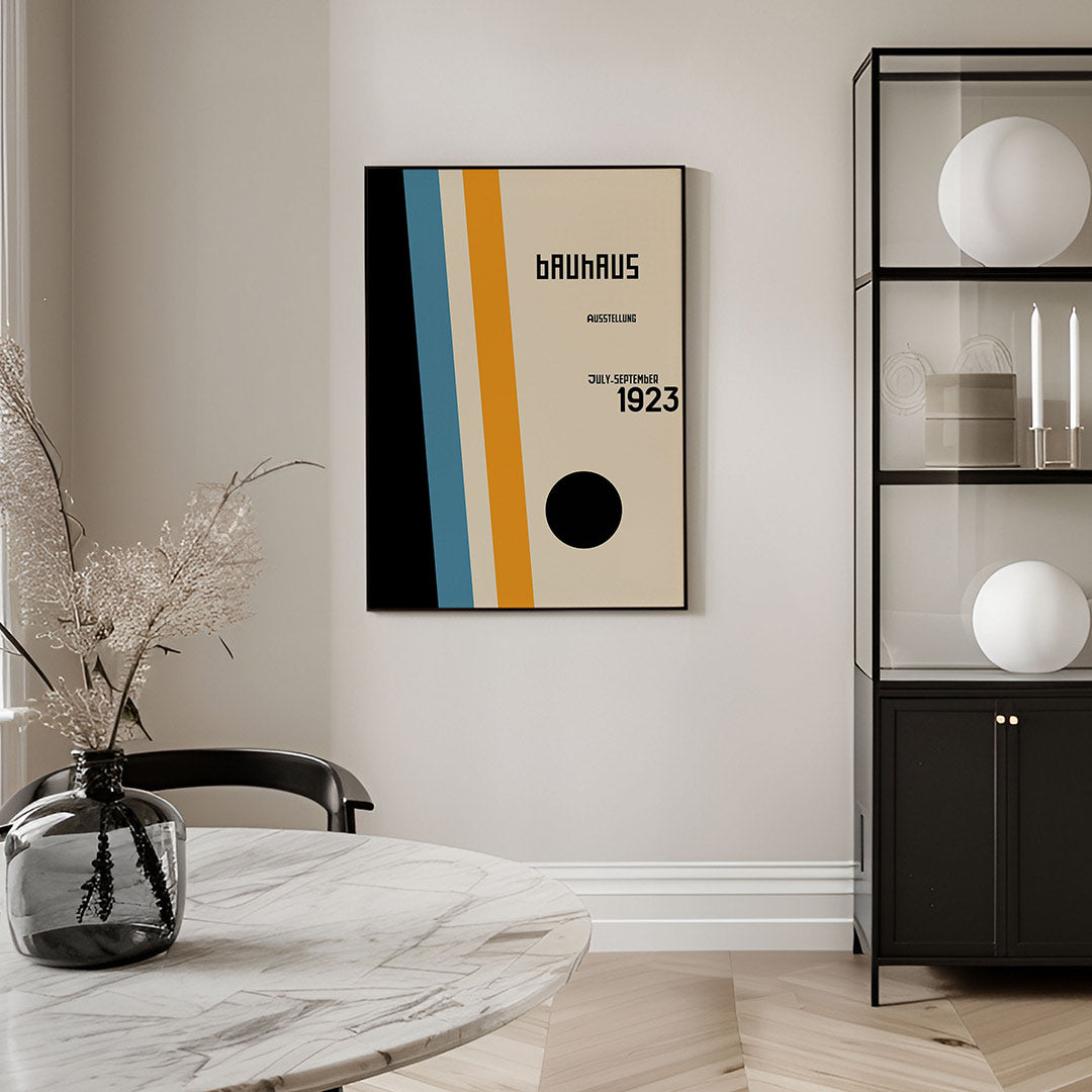 Vorm en kleurvlakken – geometrische Bauhaus poster in staand formaat