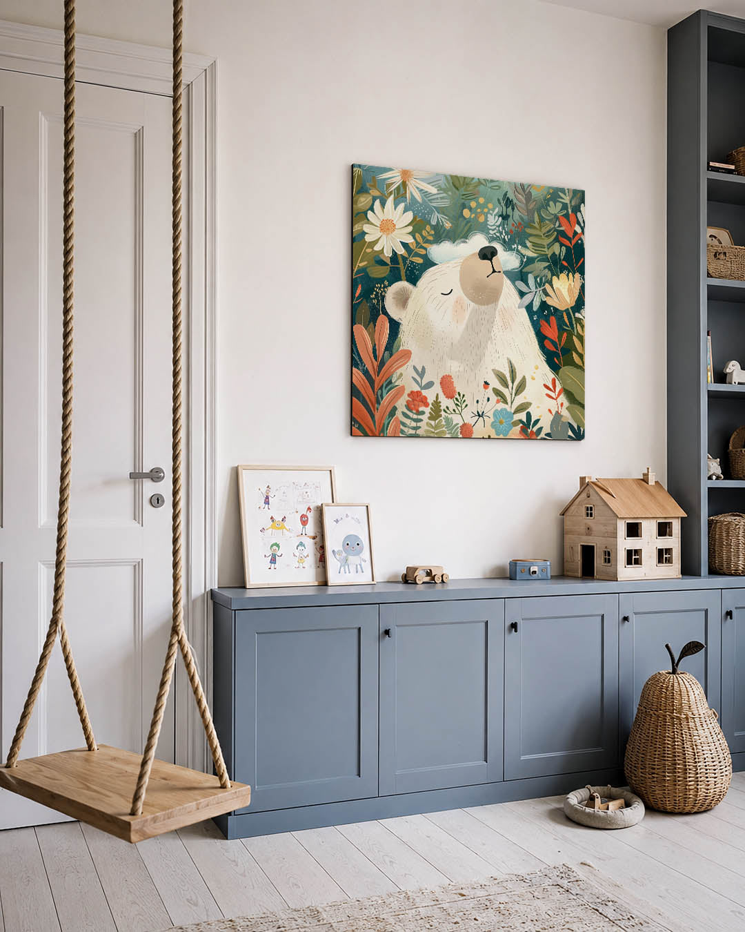 Dromerige beer in bloemen kunstwerk – vierkante wanddecoratie – een serene beer omringd door kleurrijke bloemen en bladeren.