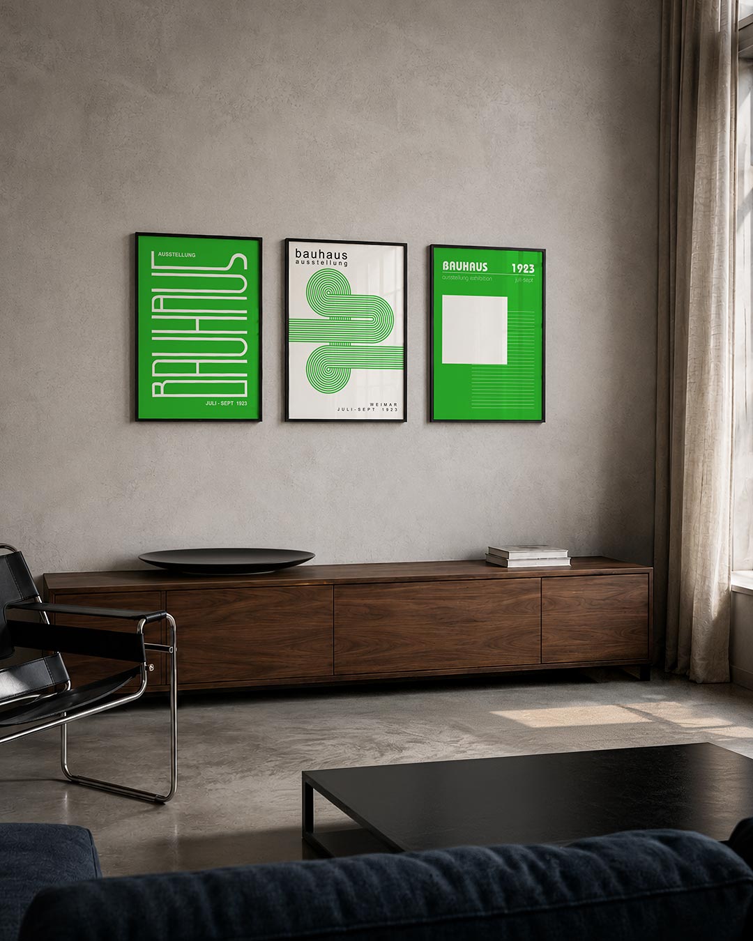 Lijnenspel en kleur driedelige posterset – heldere groene achtergrond met witte, gestileerde lijnen die een ritmisch patroon