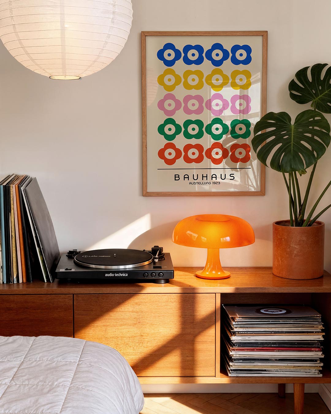 Bloemvormen en ritme – moderne Bauhaus wandkunst als poster