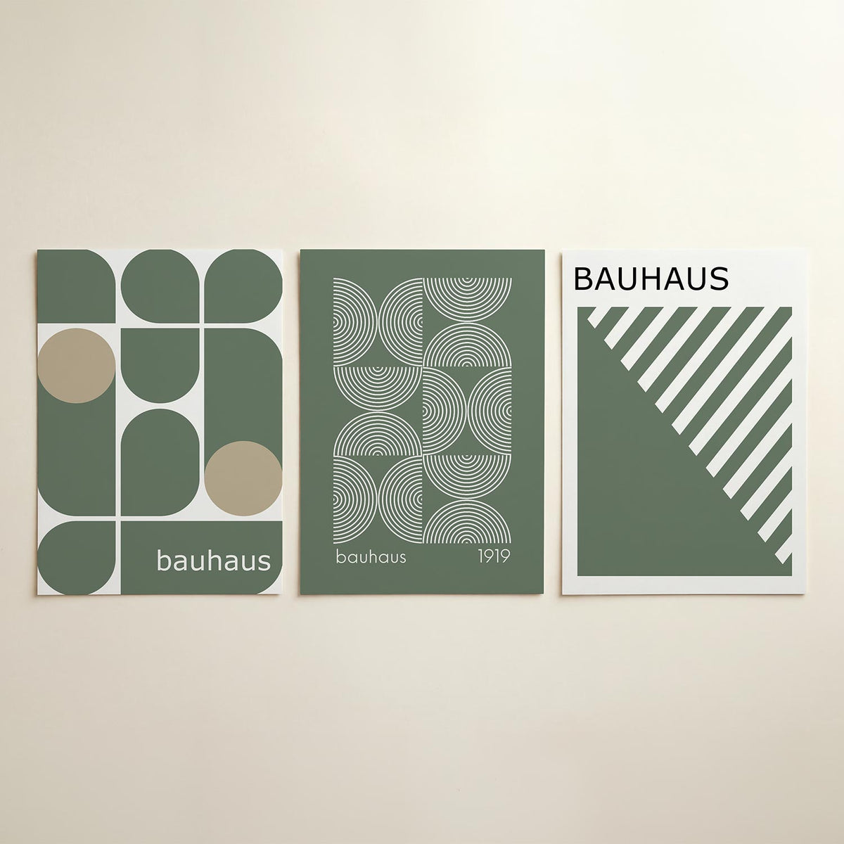 Vorm en balans driedelige posterset in interieur