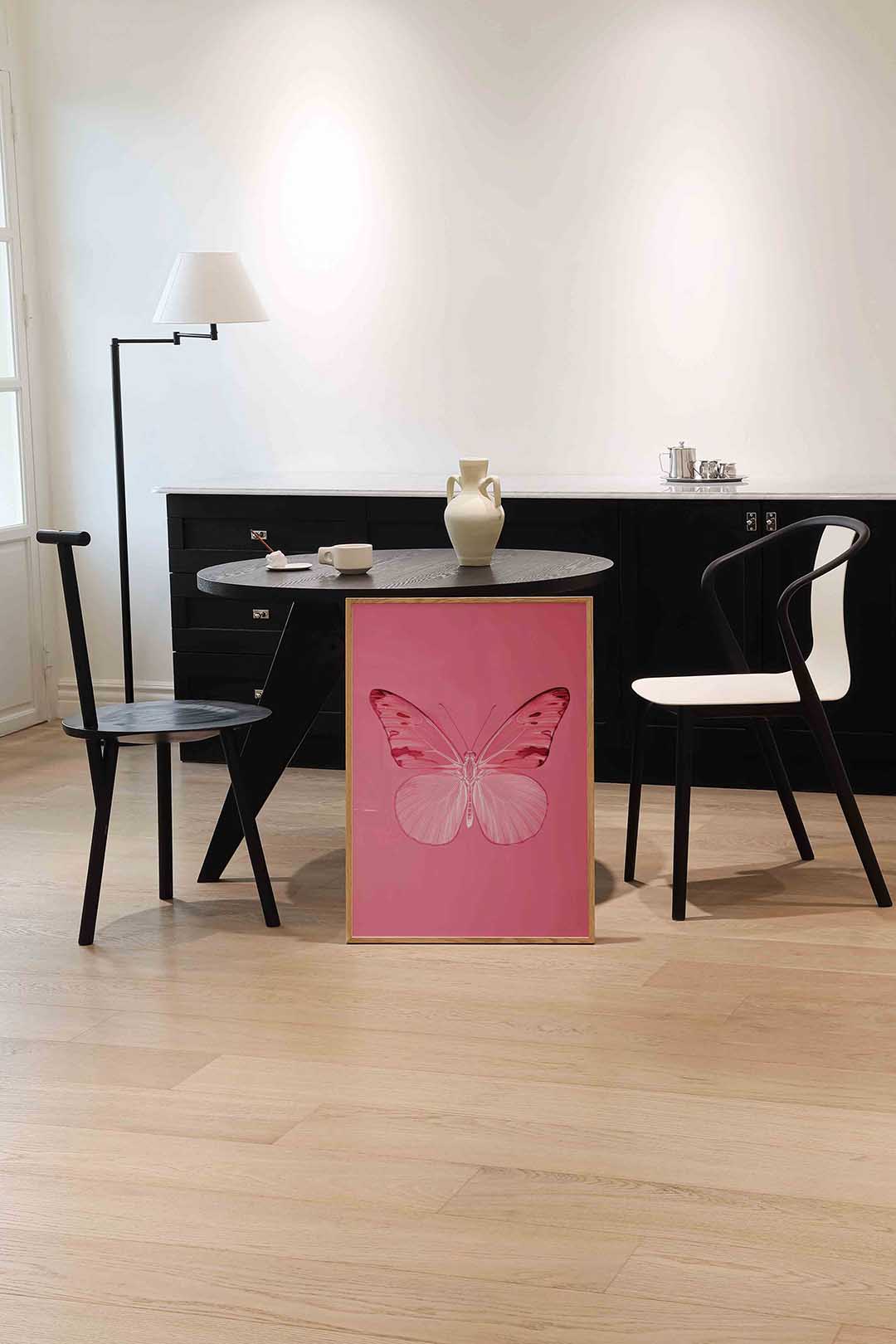 Vlinder op roze – abstracte wandkunst als portret poster