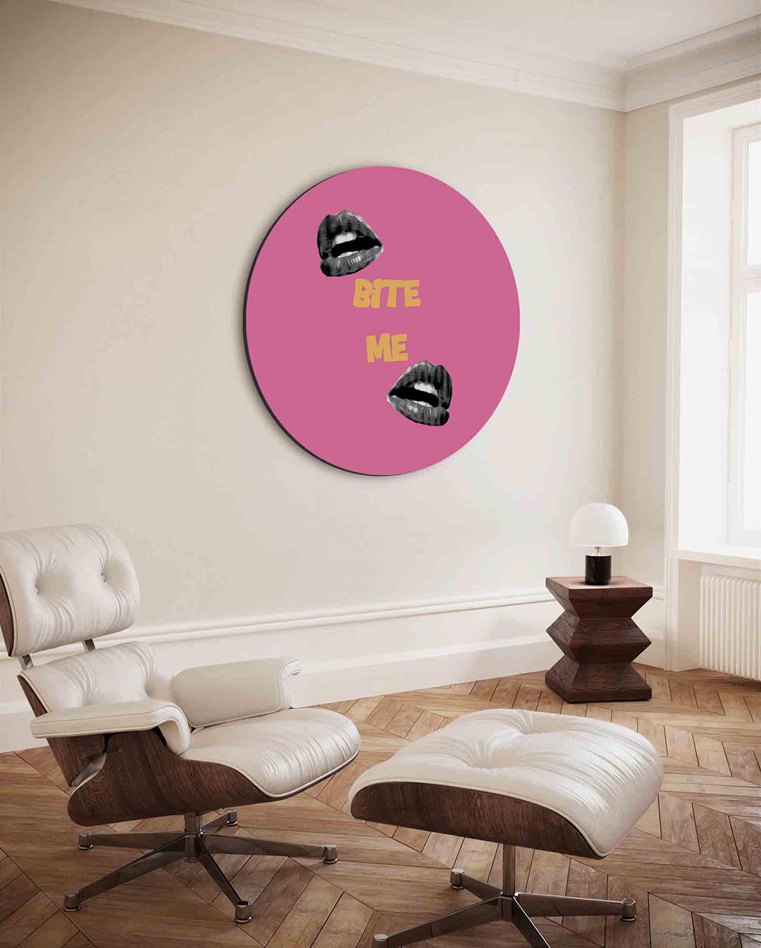 Bite me – ronde Pop Art wanddecoratie van WallArtistic
