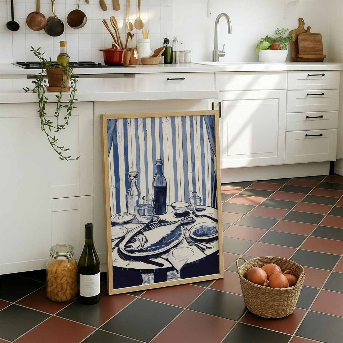Elegante Tafelscène in Blauwtinten – staande muurposter voor keuken of eethoek