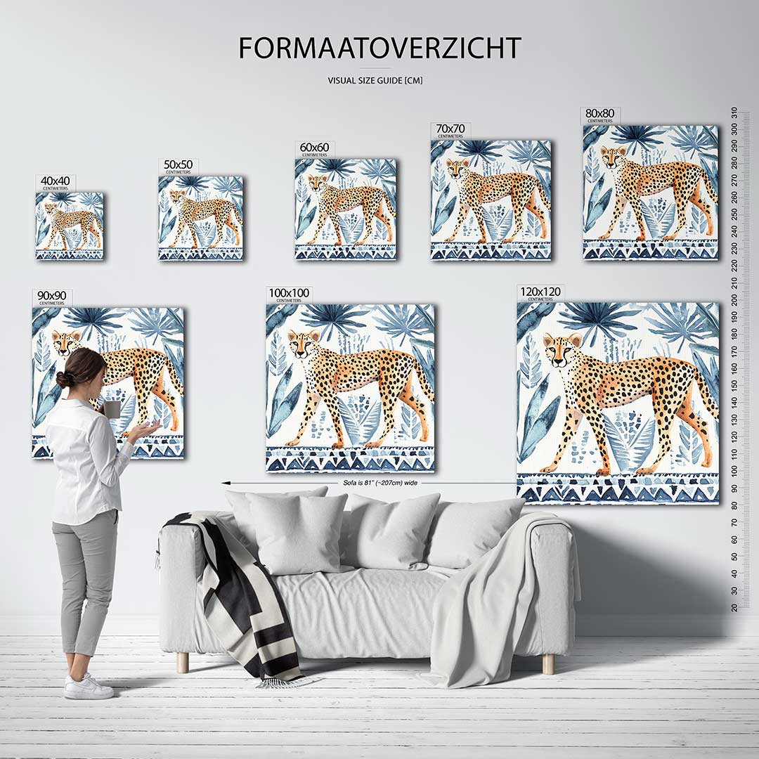 Luipaard met bladeren kunstwerk – dit werk toont een sierlijke luipaard omringd door blauwe bladeren. De compositie