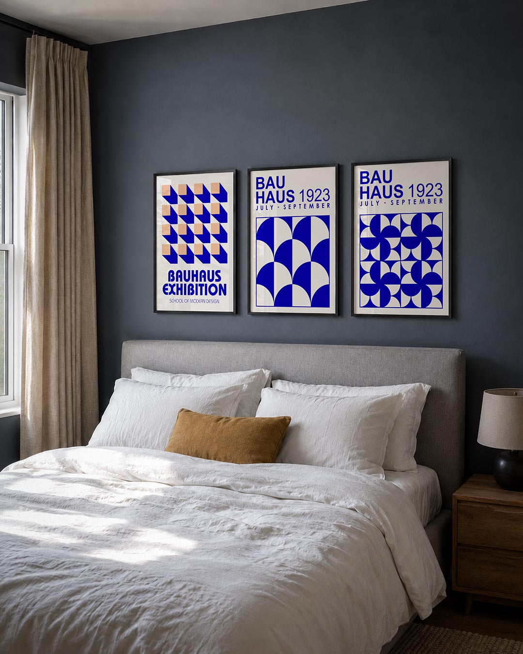 Vorm en schaduw posterset – derde productweergave – deze posterset in drie delen toont een ritmisch patroon van perzik