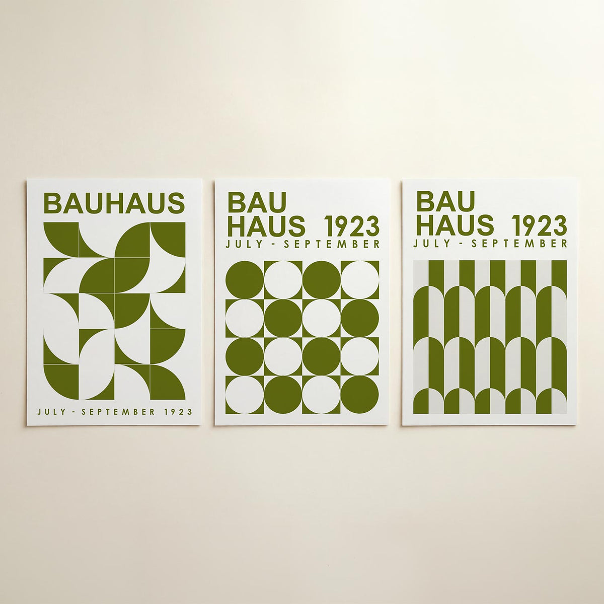 Vorm en kleur posterset – detailweergave – deze posterset in drie delen toont een speelse ordening van halve cirkels en
