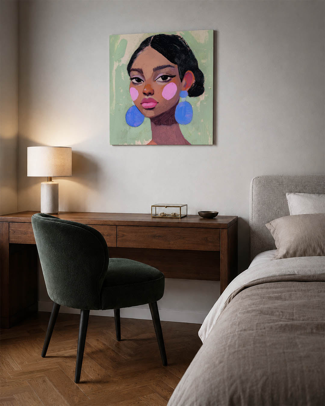 Portret kunstwerk – materiaalweergave – dit kunstwerk toont een vrouw met grote blauwe oorbellen en roze accenten op haar
