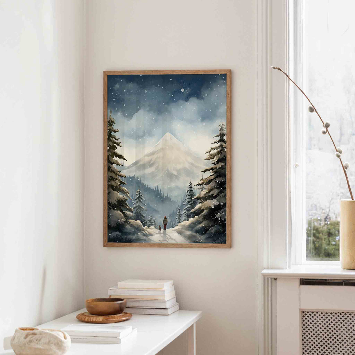 Wandeling in besneeuwd bos – staande kerst wanddecoratie van WallArtistic