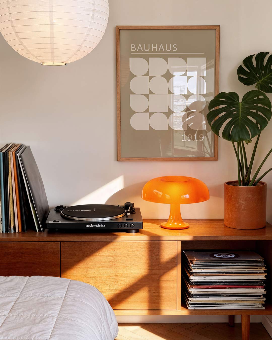 Vormritme en balans – geometrische Bauhaus poster in staand formaat