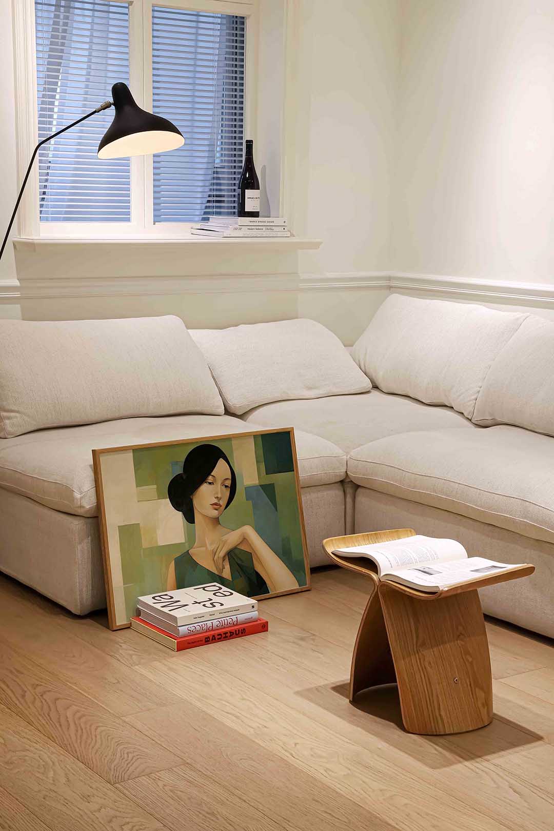 Vrouw met donkere haren – vrouwelijke portretkunst als landscape poster