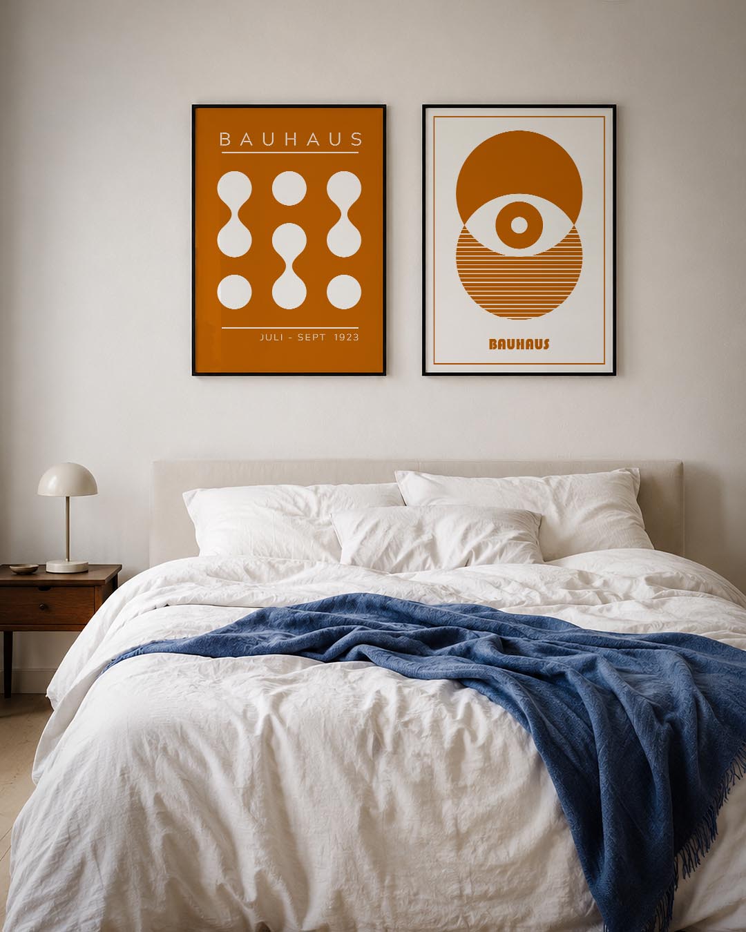 Vorm en balans Posterset-Bauhaus-geïnspireerde geometrische posters in een modern interieur