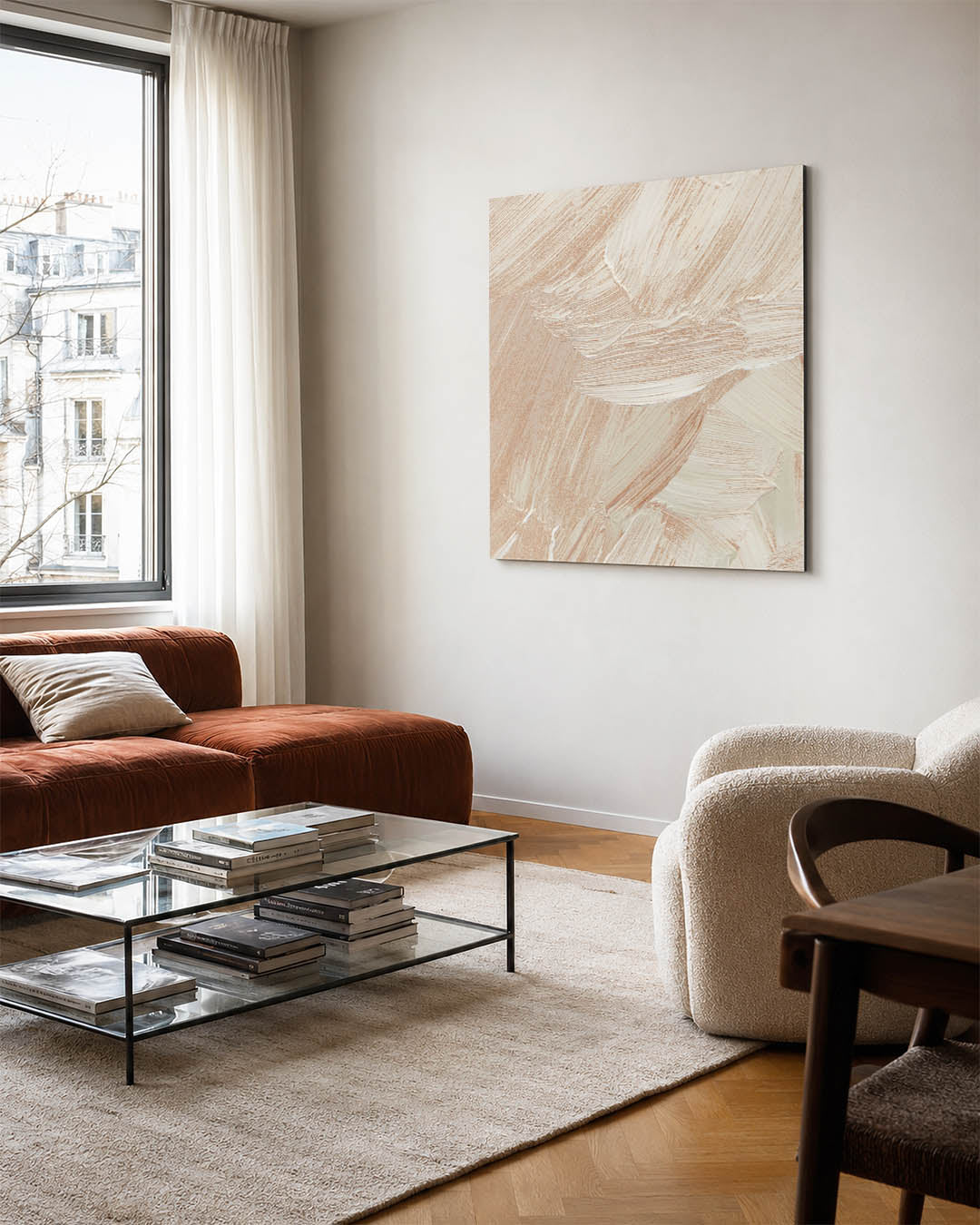 Zachte penseelstreken kunstwerk – vierkante wanddecoratie – dit werk toont vloeiende penseelstreken in beige en wit, met een