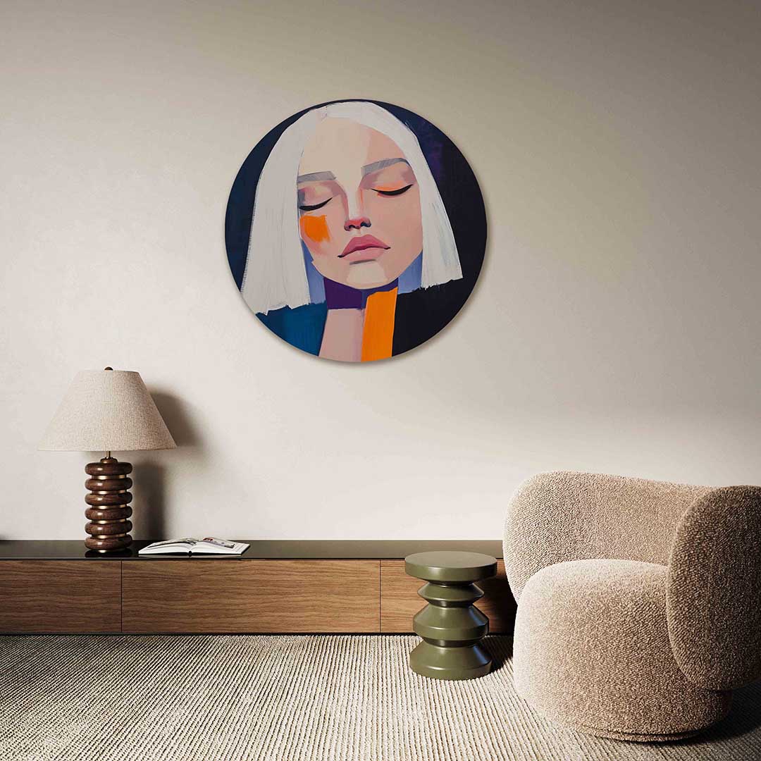 Portret met witte haren – abstracte muurcirkel als ronde wanddecoratie