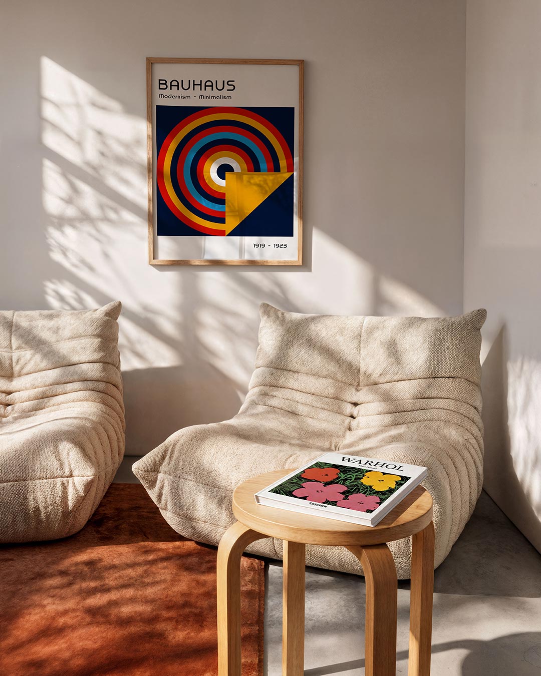 Cirkelvormen en lijnen – geometrische Bauhaus poster in staand formaat