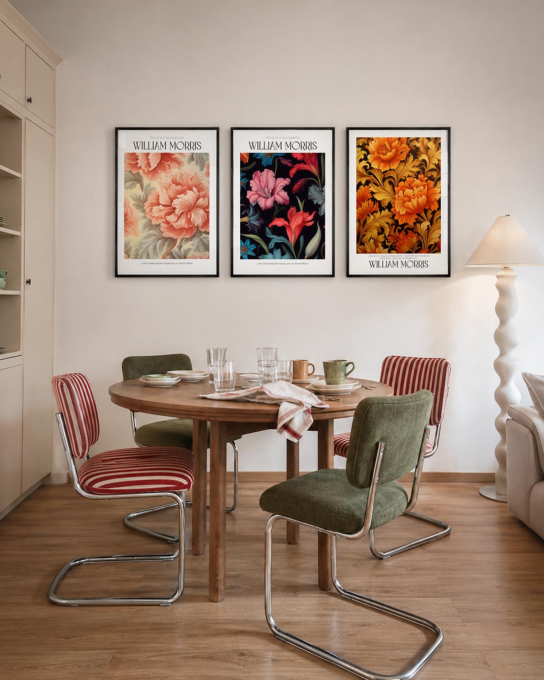 Bloemrijke patronen driedelige posterset – deze posterset toont weelderige bloemen in zachte