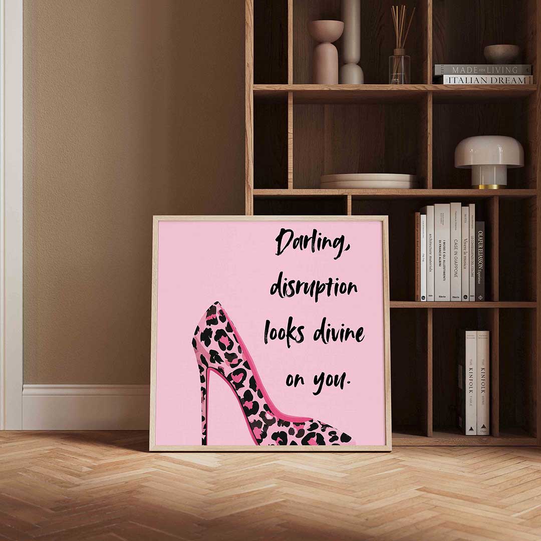 Roze luipaard pump – kleurrijke Pop Art poster in vierkant formaat