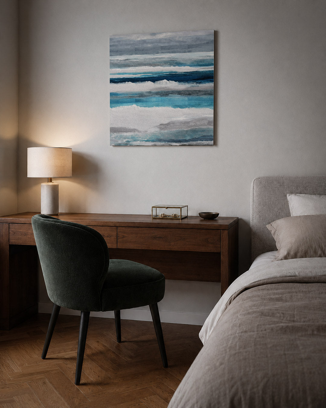 Horizontale kleurenlagen kunstwerk – sfeerbeeld – dit werk toont horizontale lagen in verschillende tinten blauw en grijs