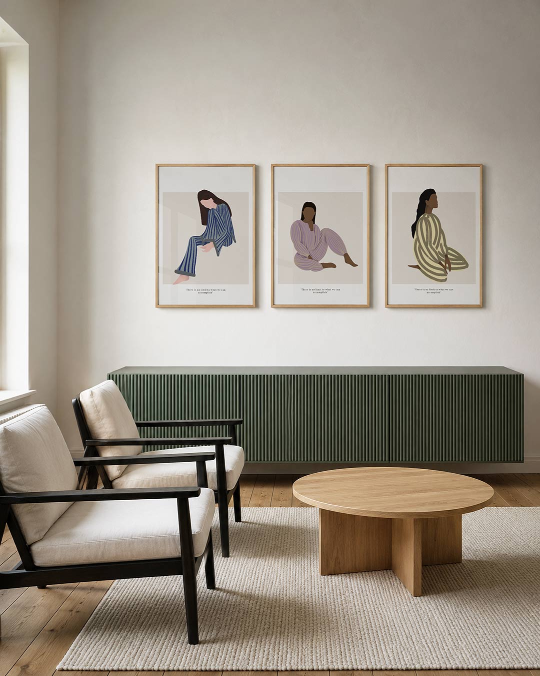 Gestreepte harmonie posterset – derde productweergave – een figuur in blauw-grijze strepen zit ontspannen tegen een