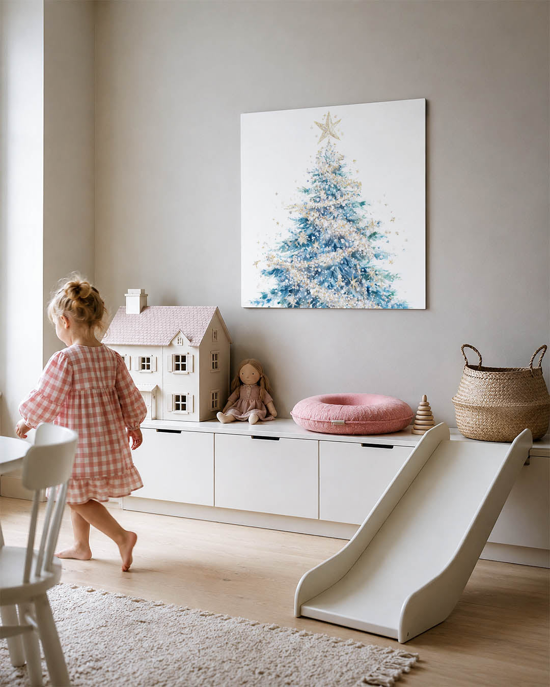 Feestelijke boom kunstwerk – tweede productweergave – een sfeervol werk met een kerstboom in blauwe tinten, versierd met