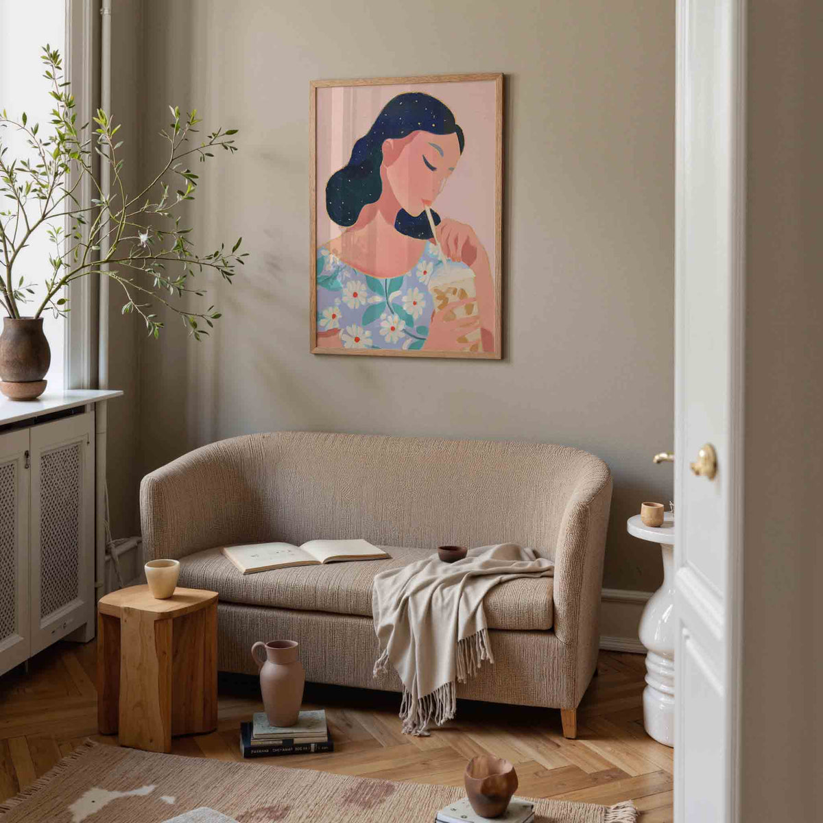 Vrouw met drankje – pastel poster in staand formaat