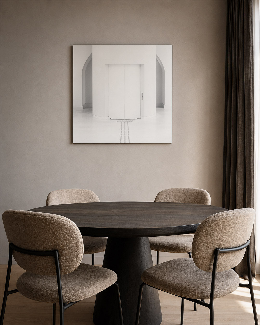 Architectuur kunstwerk – tweede productweergave – dit werk toont een serene, symmetrische compositie met zachte lijnen en een