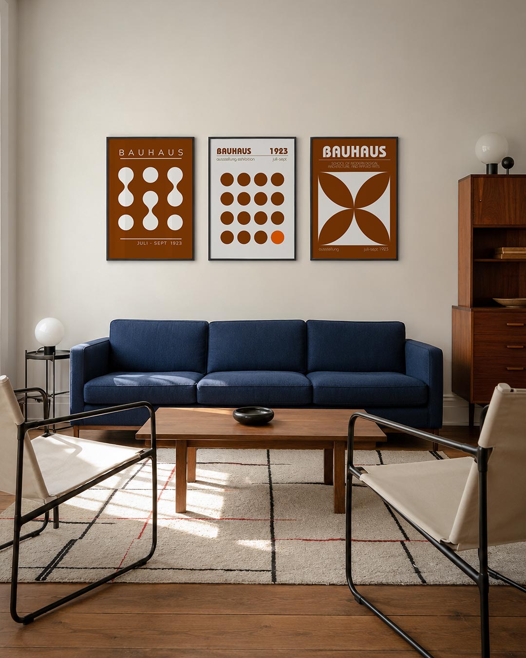 Vormen en vlakken driedelige posterset – deze posterset in drie delen toont een ritmisch spel van witte cirkels en