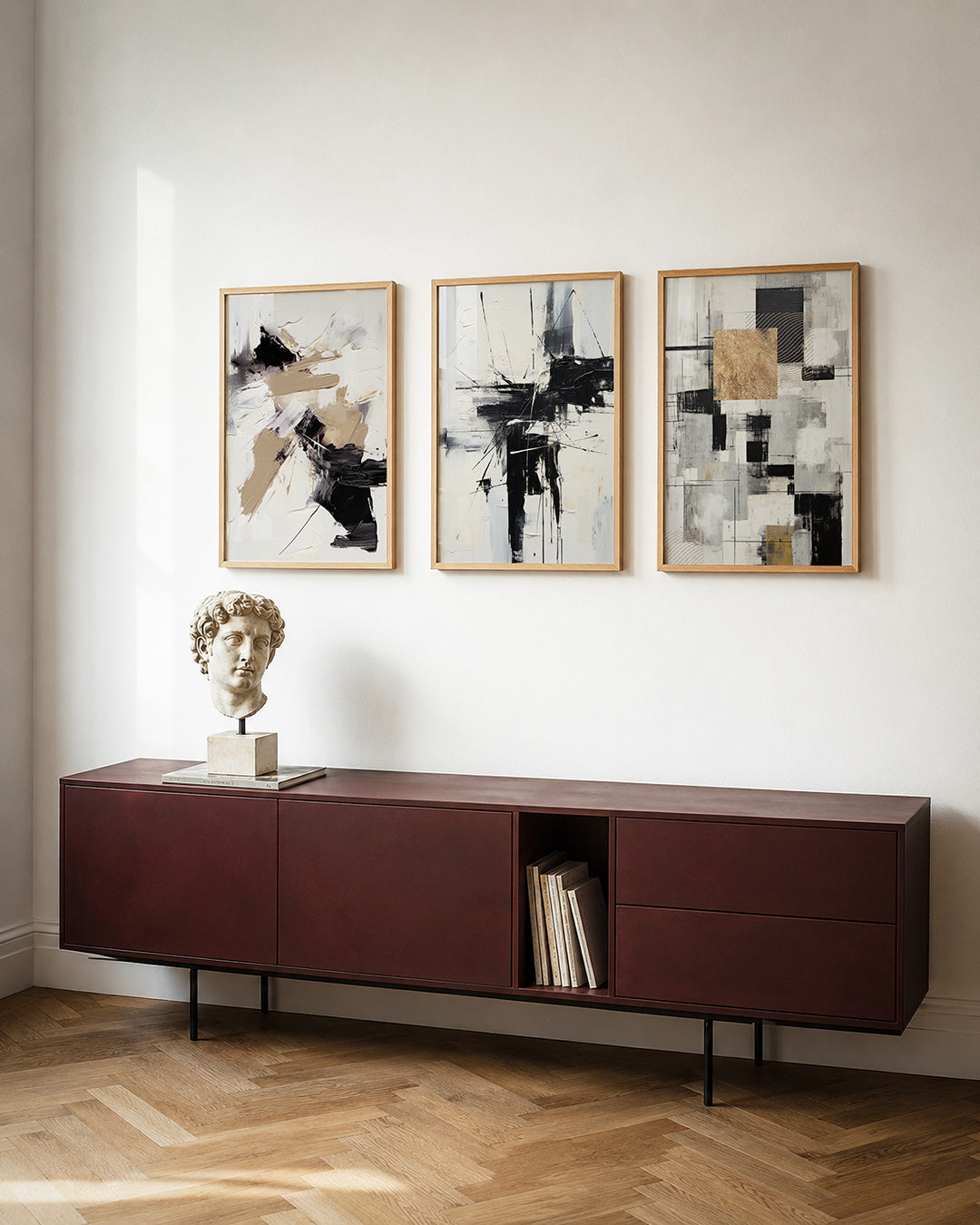 Dynamische kleurvlakken posterset – detailweergave – deze compositie toont een energieke mix van beige, zwart en