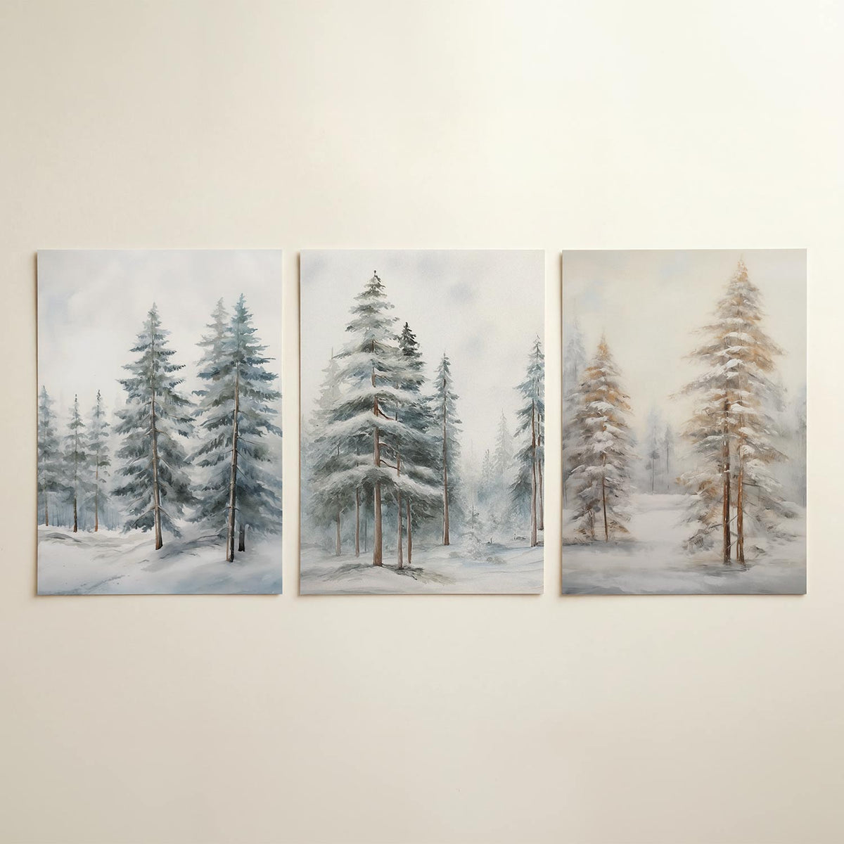 Winterse bomen – deze posterset in drie delen toont hoge, slanke bomen in een besneeuwd – weergave 4