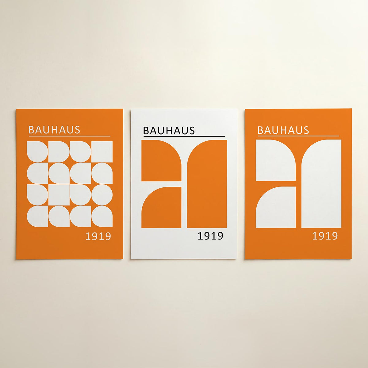 Vormen en vlakken posterset – detailweergave – deze posterset in drie delen toont een speelse ordening van witte geometrische