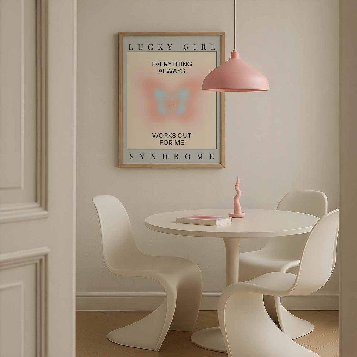 Lucky Girl Syndroom – staande mindful wanddecoratie van WallArtistic