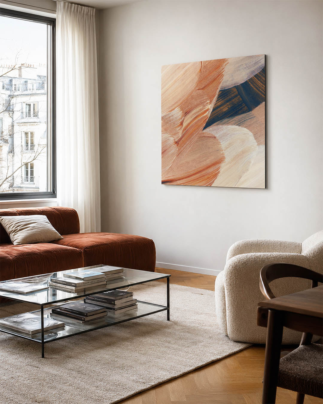 Organische borstelvegen kunstwerk – vierkante wanddecoratie – dit kunstwerk toont vloeiende borstelvegen in beige en orange