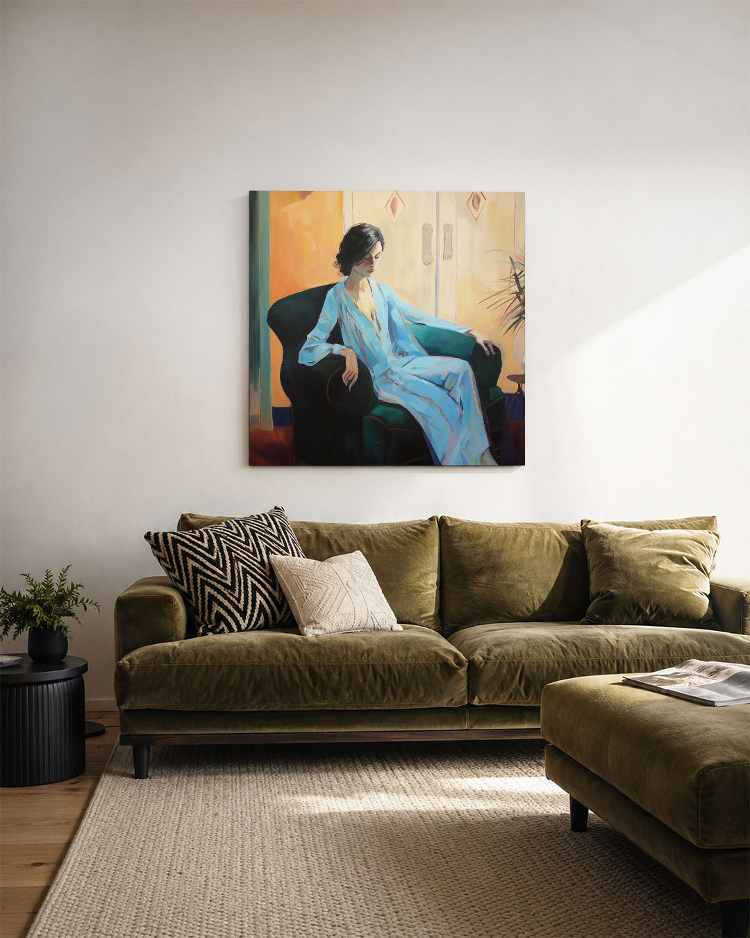 Vrouw in blauwe kamer kunstwerk – derde productweergave – dit kunstwerk toont een vrouw in een blauwe jurk zittend in een