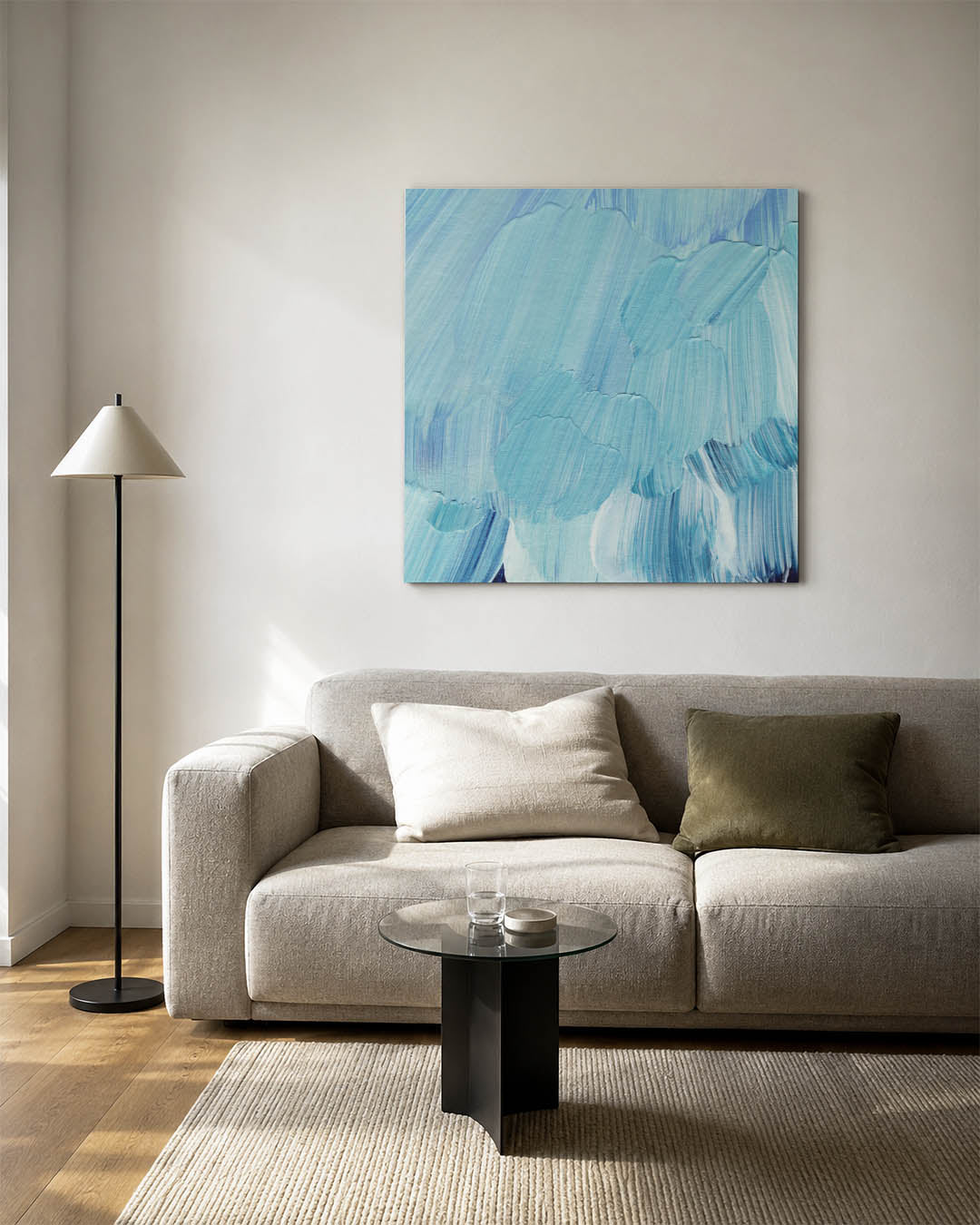 Vloeiende blauwe bewegingen kunstwerk – detailweergave – dit werk toont vloeiende penseelstreken in verschillende tinten