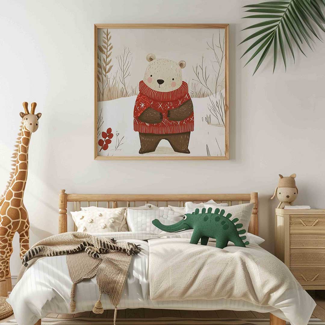 Beer met rode trui – vierkante kinderkamer wanddecoratie van WallArtistic
