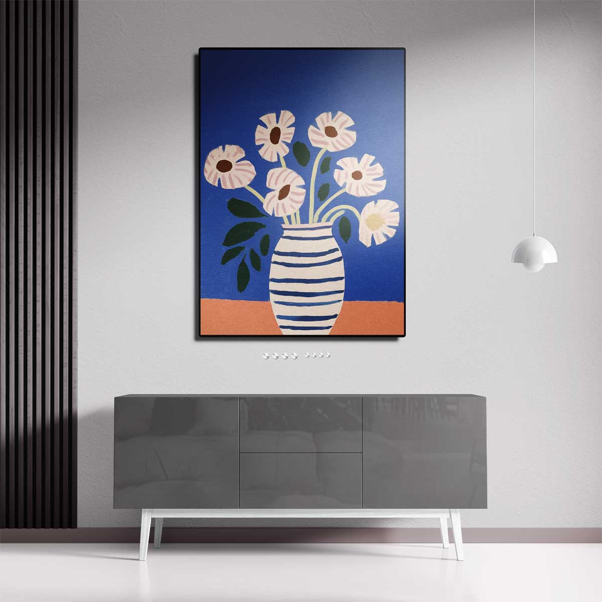 Stralende Bloemen in Gestreepte Vaas – canvas wanddecoratie in portret formaat