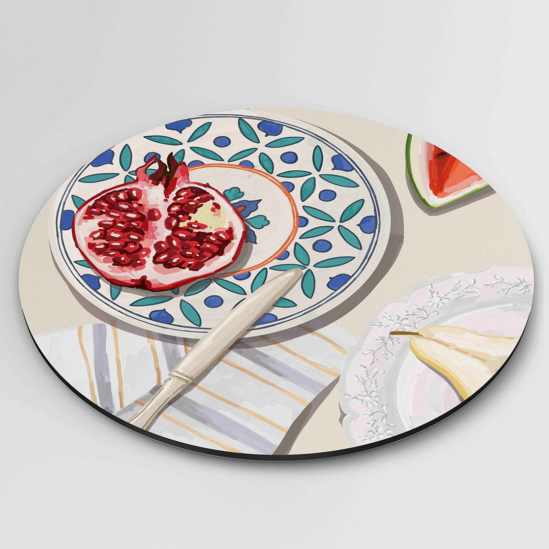 Fruit en servies – ronde wanddecoratie met abstract ontwerp