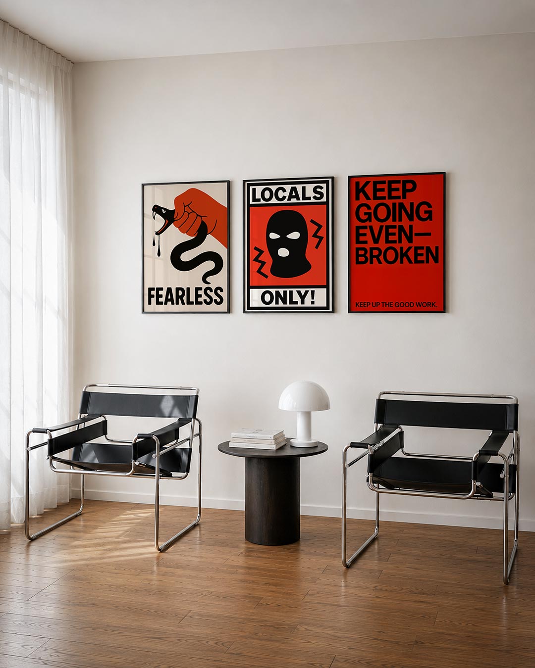Krachtige greep driedelige posterset – een krachtige rode hand houdt een zwarte slang vast