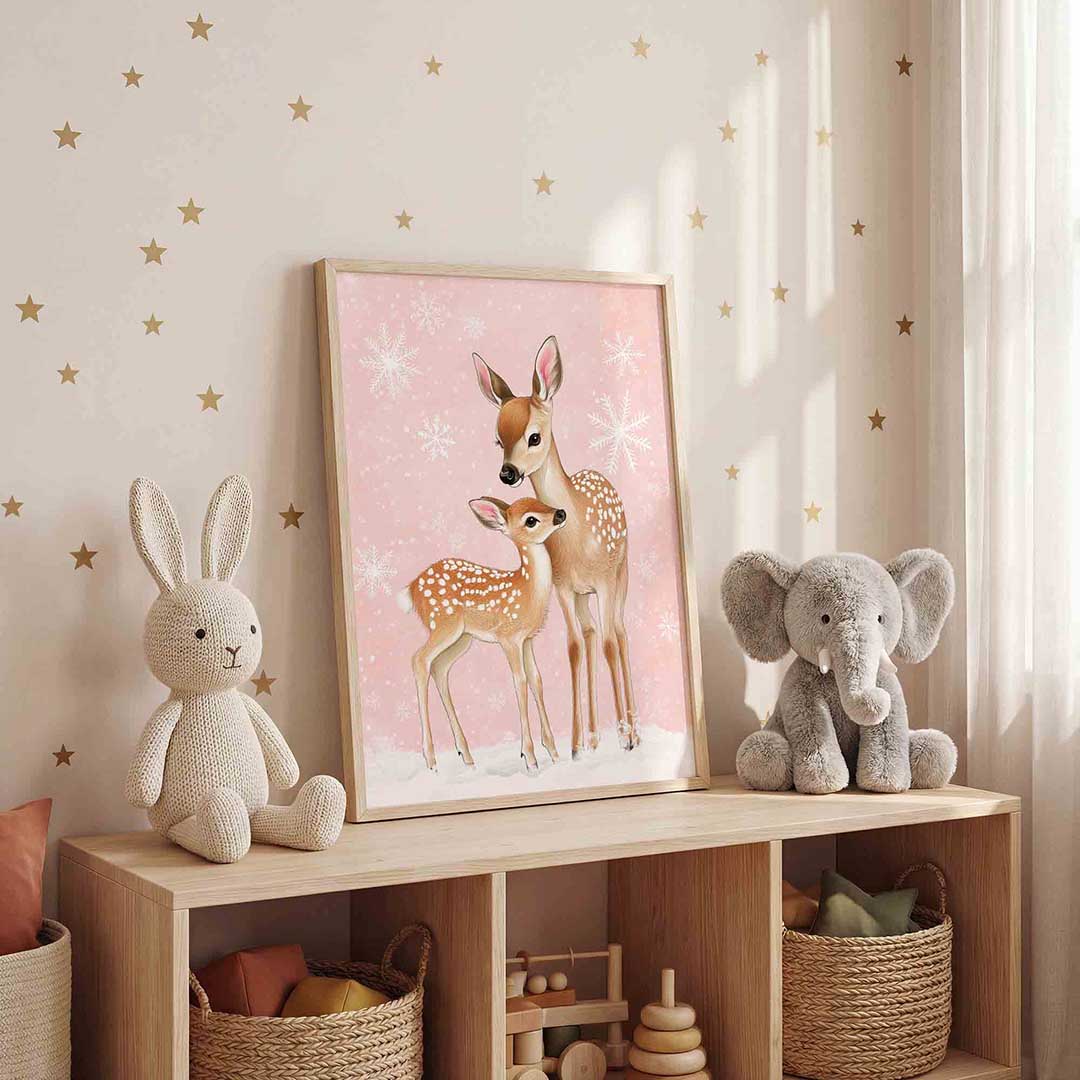 Herten op roze achtergrond – staande kinderkamer wanddecoratie van WallArtistic
